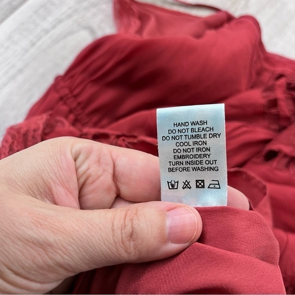 TULAROSA ‘Charmer’ Lace Eyelet Romper Size Large - Picture 11 of 14